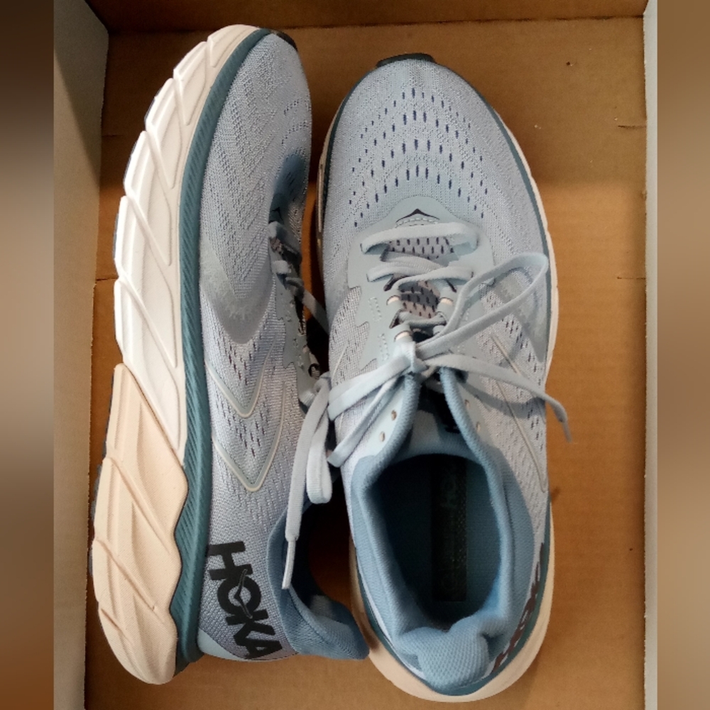 Hoka One One Arahi 5 Size 10B